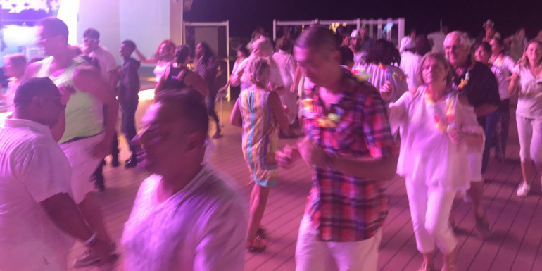 msc seaside pool deck white party