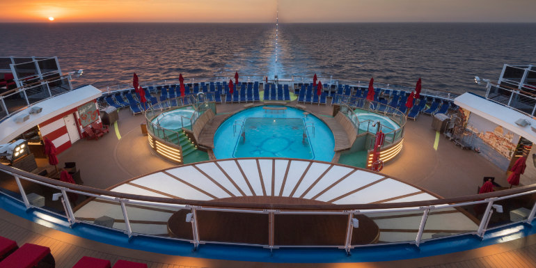 carnival horizon aft pool design ship